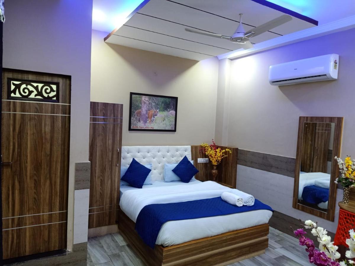 אלוואר Maan Hotel And Restaurant מראה חיצוני תמונה